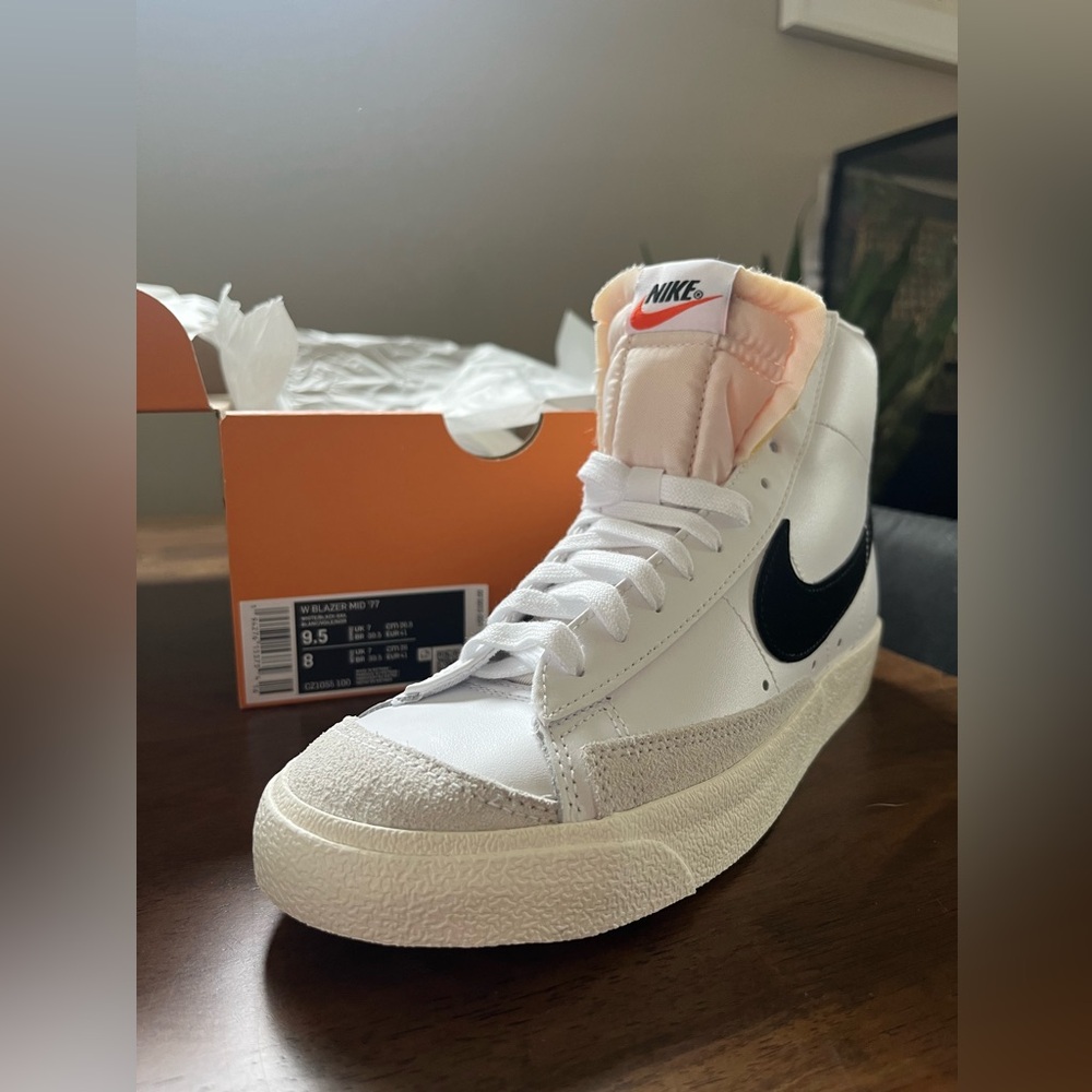 NWT Nike Blazer Mid ‘77